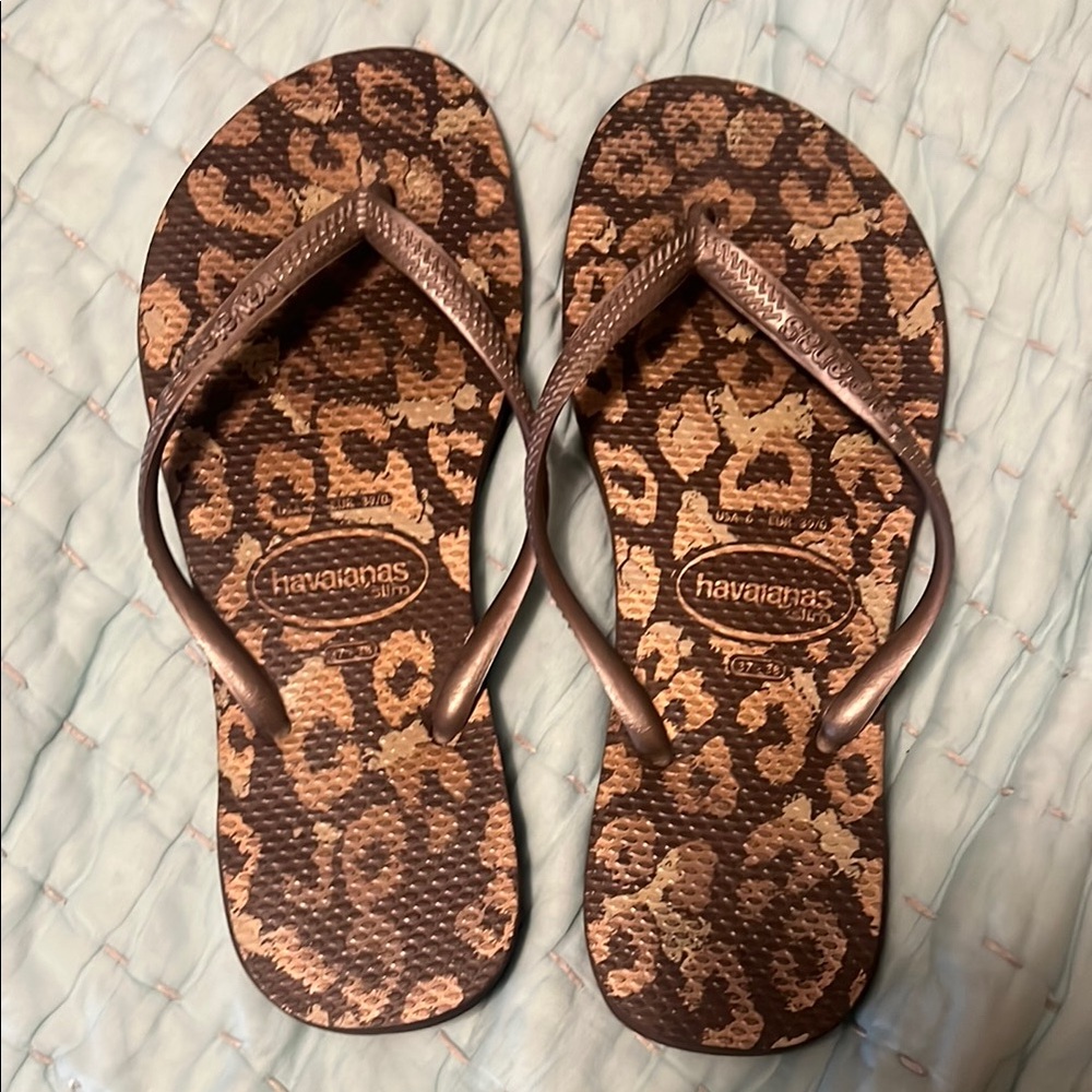 Havaianas Brown Leopard Flip Flops SZ 37-38